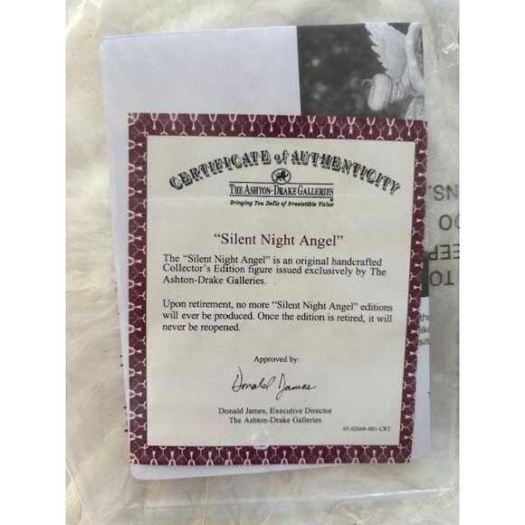 Ashton Drake Illuminated "Silent Night" Poseable Musical Angel Doll Christmas - Picture 8 of 8